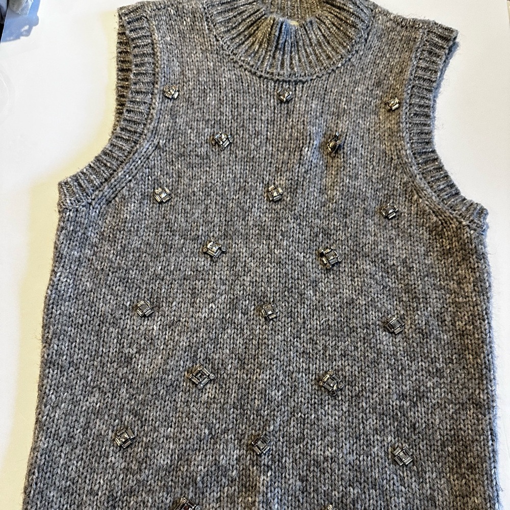 Free Generation-Los Angeles:  Size SMALL Sweater Vest.